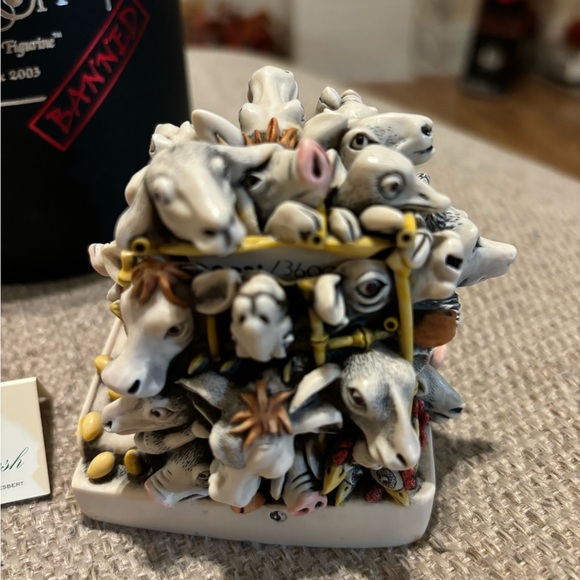 Harmony Kingdom LE 2726/3600 Factory Fresh Box Signed by Peter Calvesbert - Picture 4 of 9